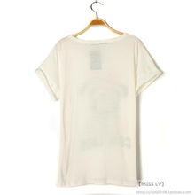 欧美短袖跳舞图片女生,短袖女生活力四溢的动感瞬间