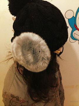 欧美兔子耳罩图片,萌态可掬的时尚配饰